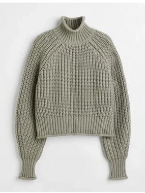 H&M Olive/Sage Green Chunky Knit Oversized Turtleneck Sweater - Size Small